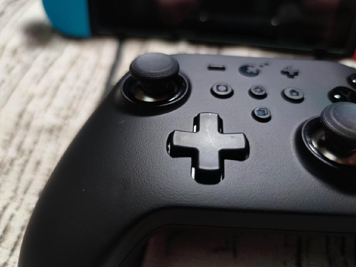 支持Switch、PC等多平台的谷粒金刚2 Pro手柄，不仅仅是更耐用