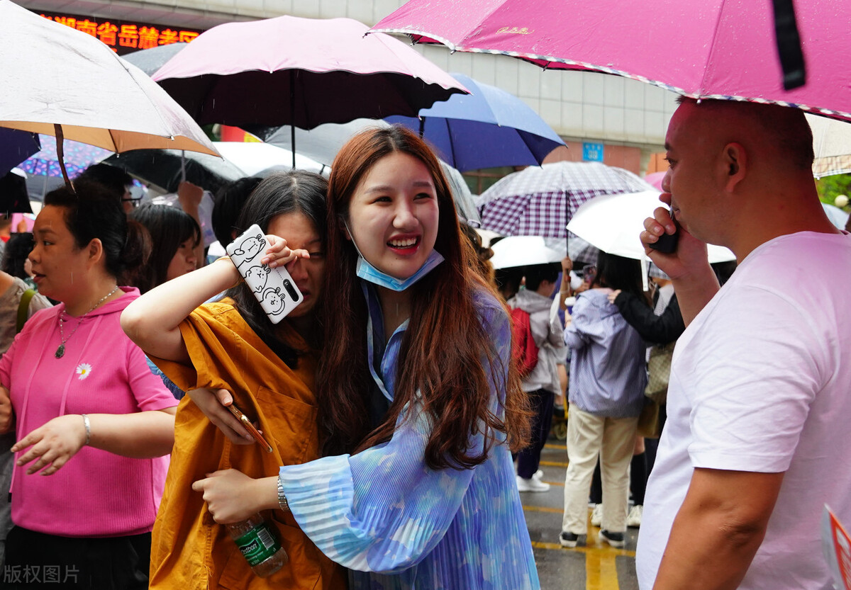 美术生要考到多少分才能上本科？双过线还不能被录取！这点要了解