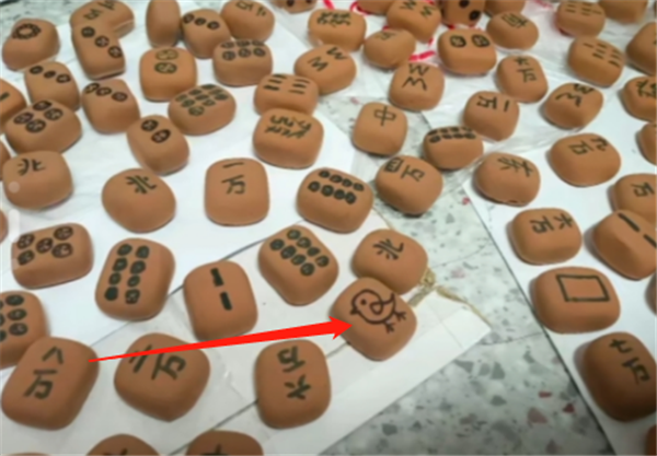 寒假将至，多所高校却通知“封校”，学生也要“就地过年”？