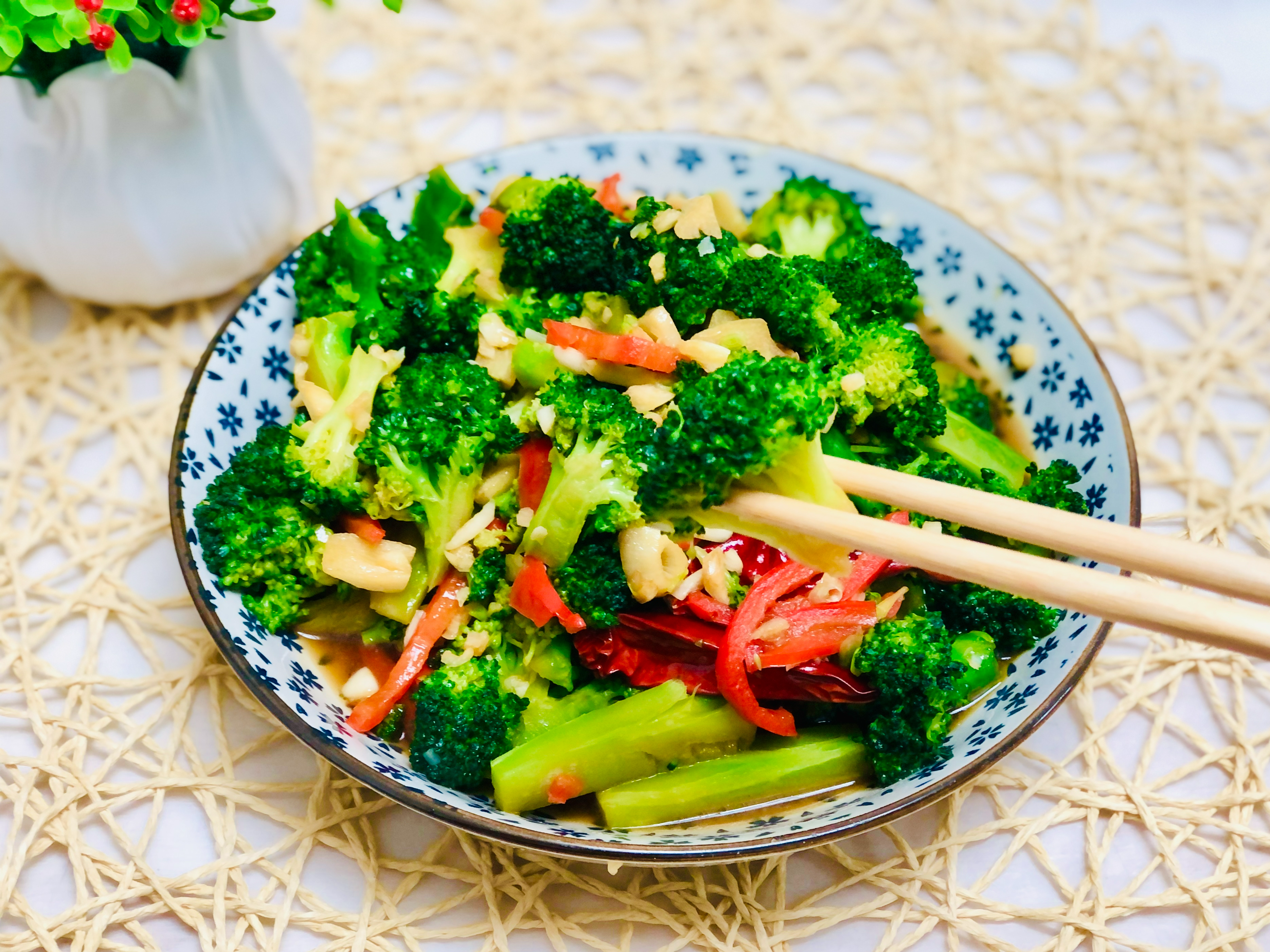 高考在即，多给孩子吃这5种“脑黄金”，提高记忆力，金榜题名