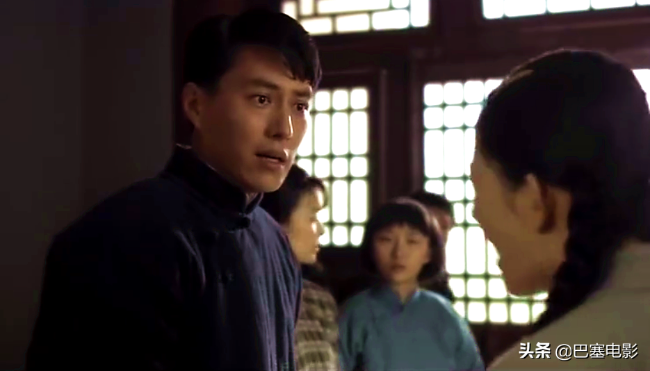 青年周恩来别硬演，朱亚文印象深，陈坤黄晓明不沾边，靳东也一般