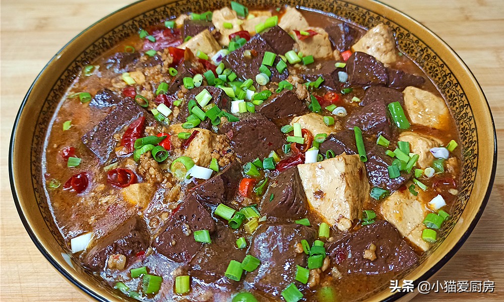 图片[1]-【香辣猪血肉末烧豆腐】做法步骤图 味道香辣 好吃过瘾特别下-起舞食谱网