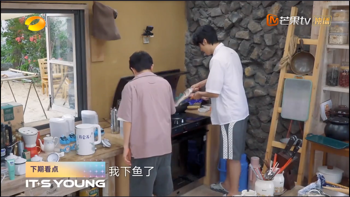 “老带新”做客蘑菇屋玩沙滩车 容声WILL健康冰箱为大家补给元气