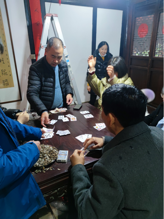 逆风飞扬，共赢未来