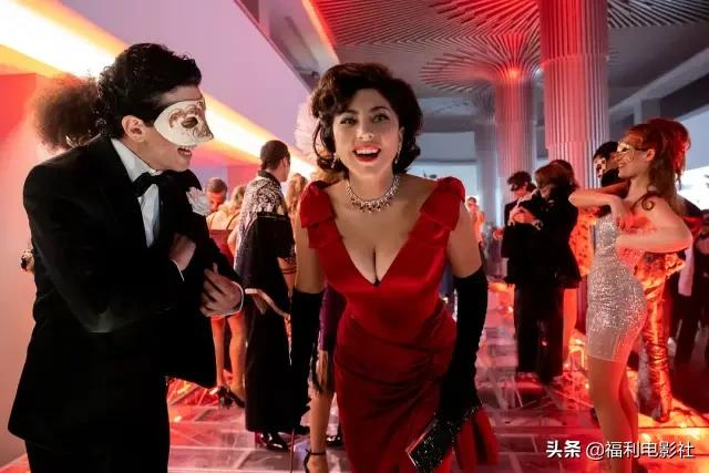 古驰家族衰落史翻拍成电影，捞女处心积虑进豪门，暴富梦碎杀老公