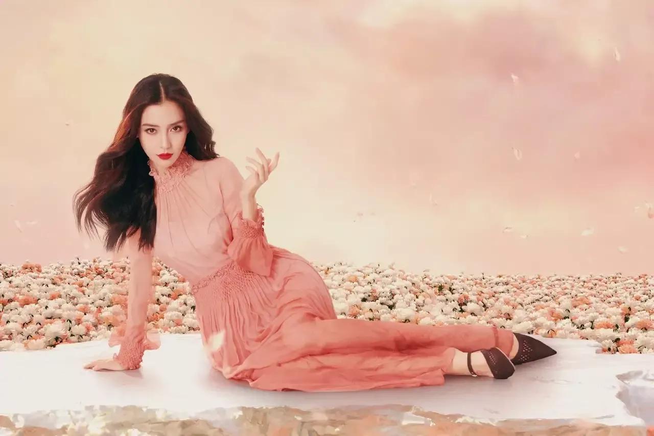 Angelababy:温婉大方，优雅迷人，魅力四射
