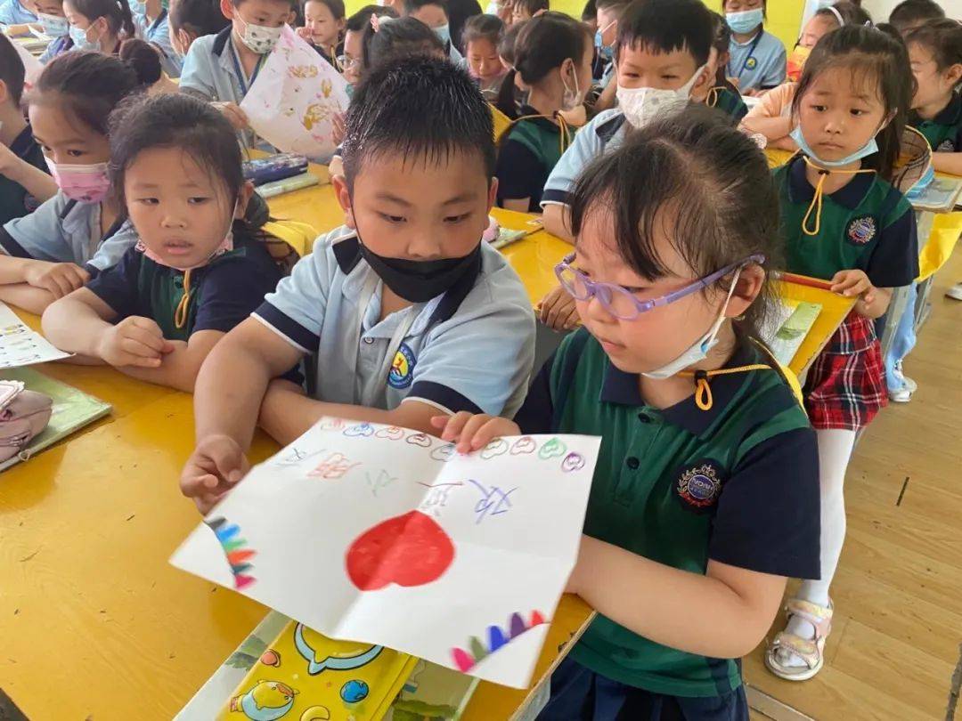 《你好，小学》—诺亚舟中联壹城幼儿园（大班走进军民小学参观）