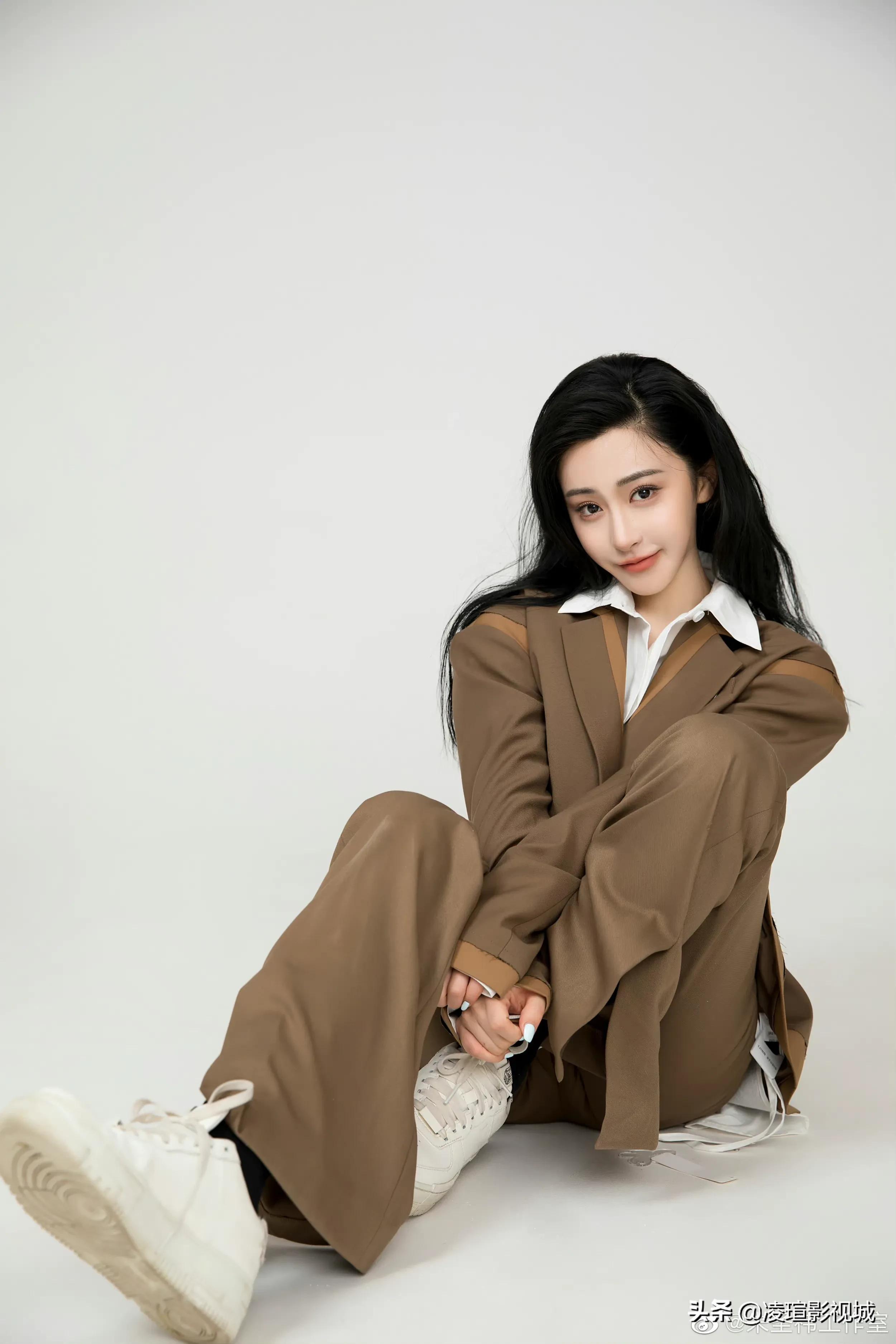 明星壁纸图片分享：朱圣祎（1）