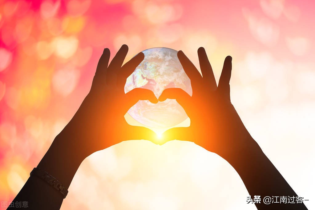 女生签名简单干净八个字（qq标签大全）