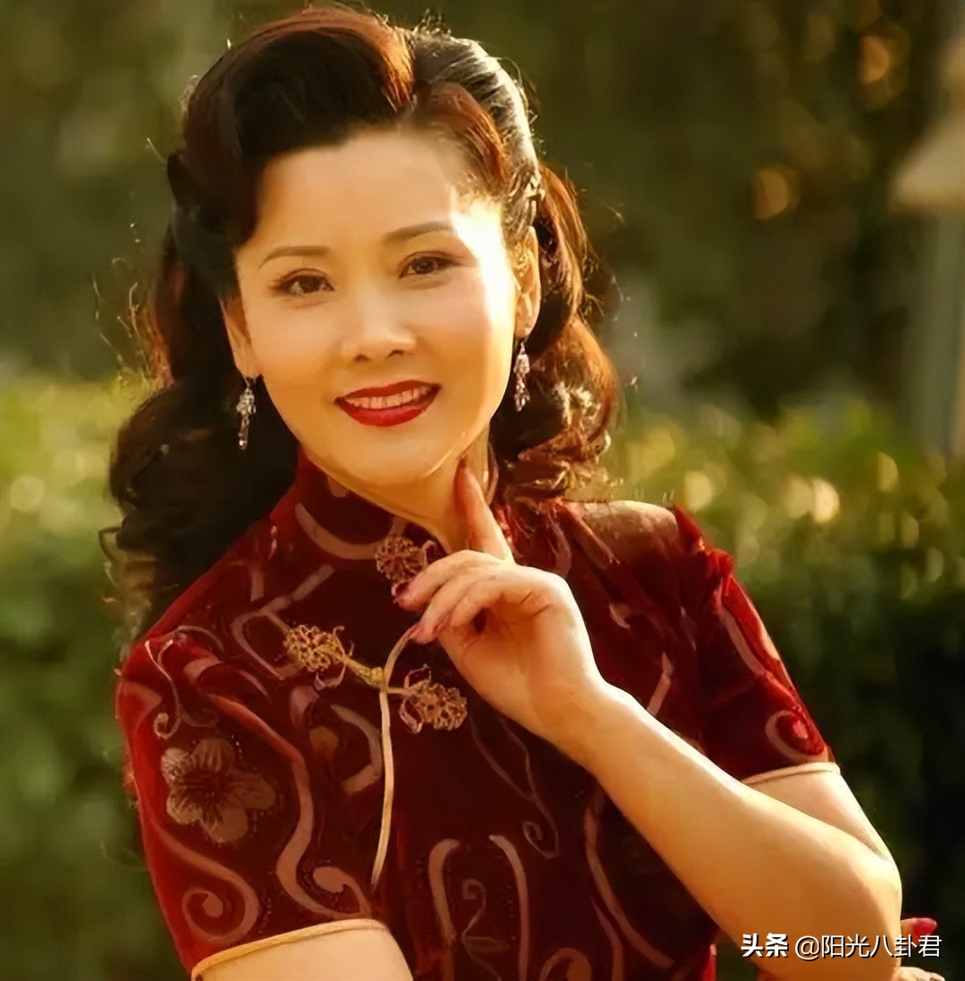 6位生不逢时的内地女星：十年貌美无人识，一朝“大妈”天下知
