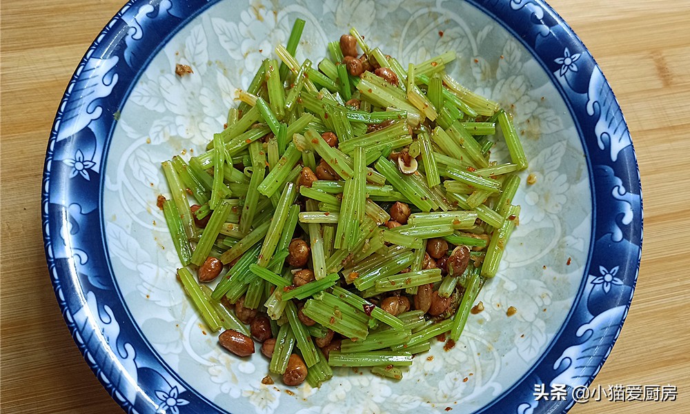 图片[10]-芹菜别总是会炒拌馅 把它做成凉拌菜 清香脆爽 比大鱼大肉好吃-起舞食谱网