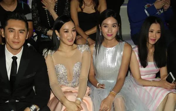 多位明星“眼窝深”显老，陈德容有衰老痕迹，看到吴刚不想说话了