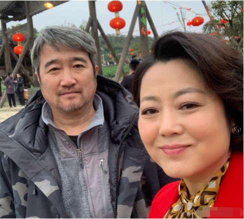 当年，王茜华结婚后，老公坚持AA制，她瞒着老公直接打掉了孩子，老公大怒