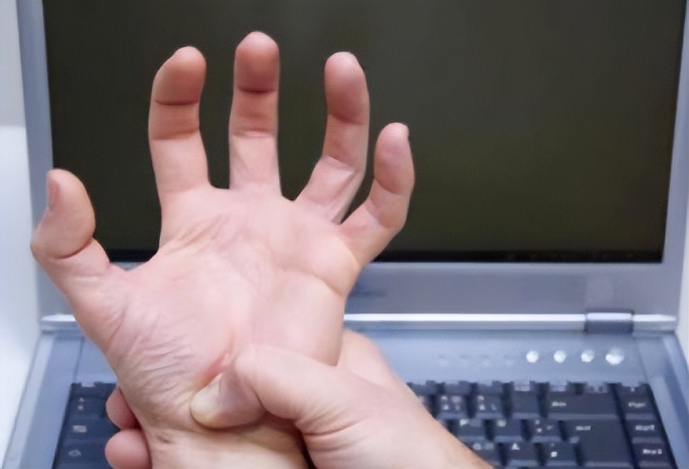 京东副总裁蔡磊：43岁身患渐冻症，目睹病友相继离世，投千万寻药