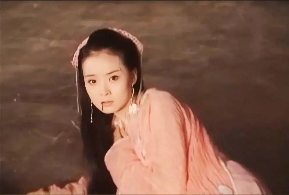 这10个女星，明明长得清纯无辜，演起“蛇蝎美人”却一个比一个狠