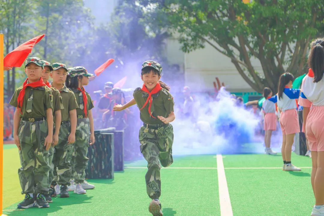 南湖小学学生开展为期10天国防教育学习体验活动并进行汇报展示