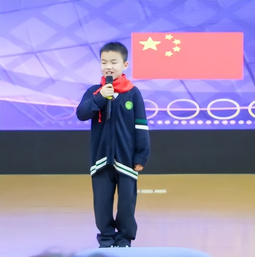 黄甲小学开展“人人参与科技节，我的科技节我做主”科技节活动