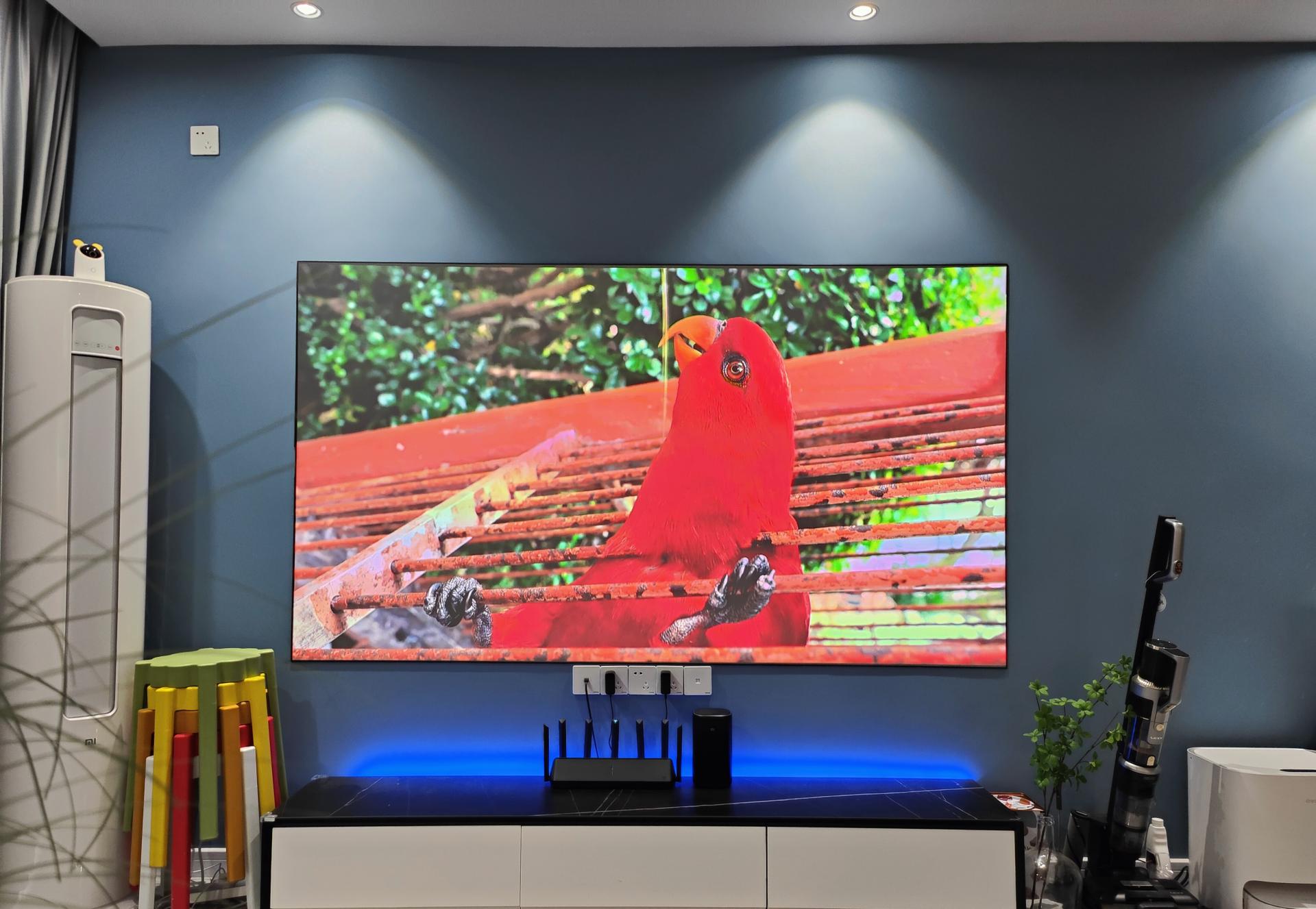 还原本真色彩！徕卡加持的旗舰投影：坚果J10S上手体验