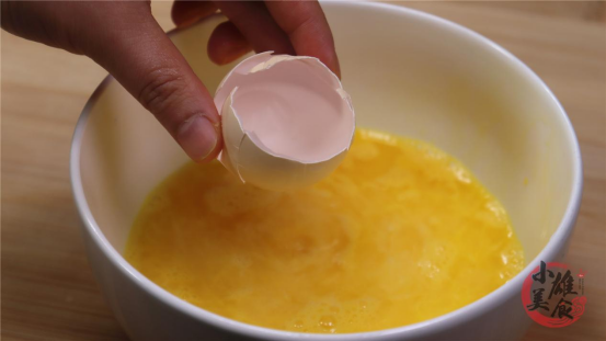 水蒸蛋用冷水还是温水？蒸几分钟？告诉你正确做法，比豆腐都嫩滑