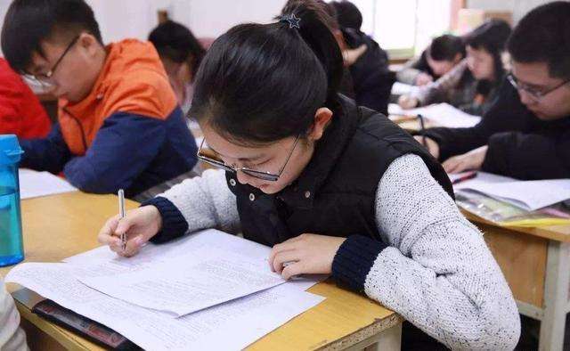 上了高中才发现，义务教育阶段补习班对学生的影响，不止一星半点