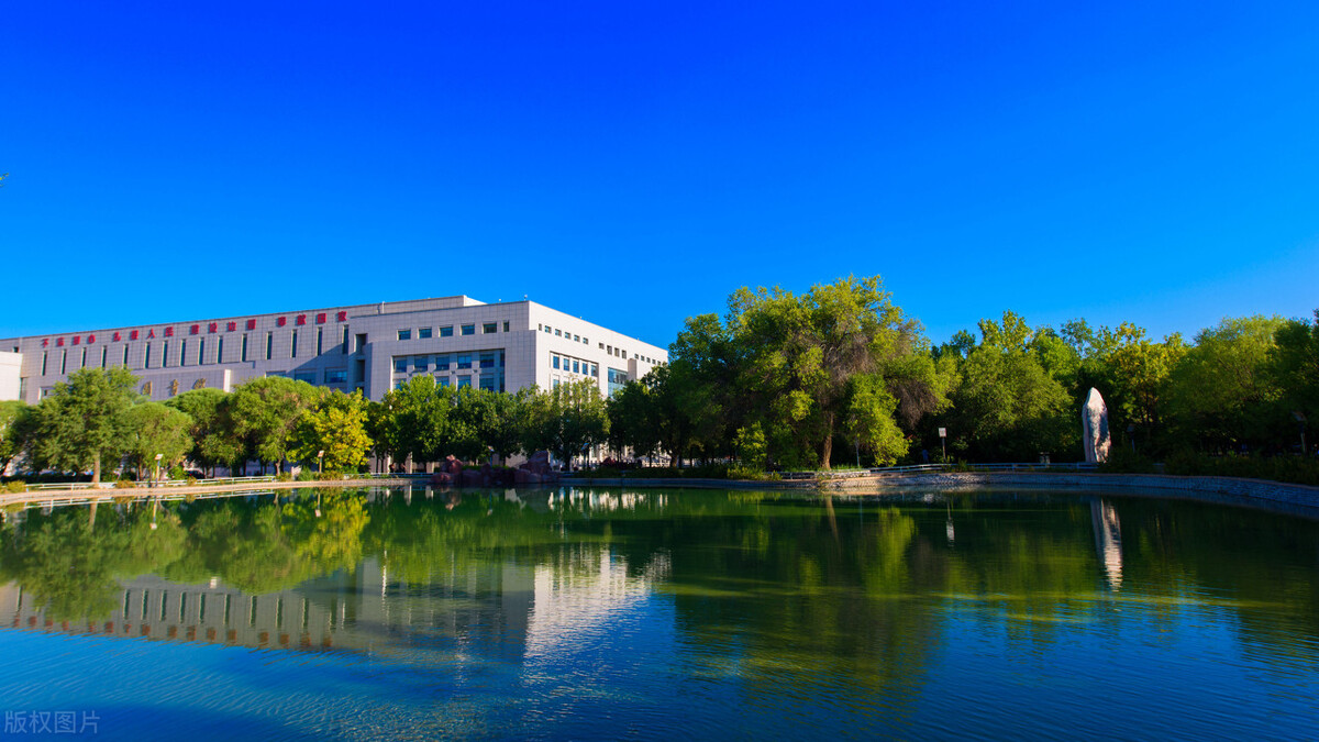 中外对我国大学的排名并不全面，高考如何选择高校与专业？