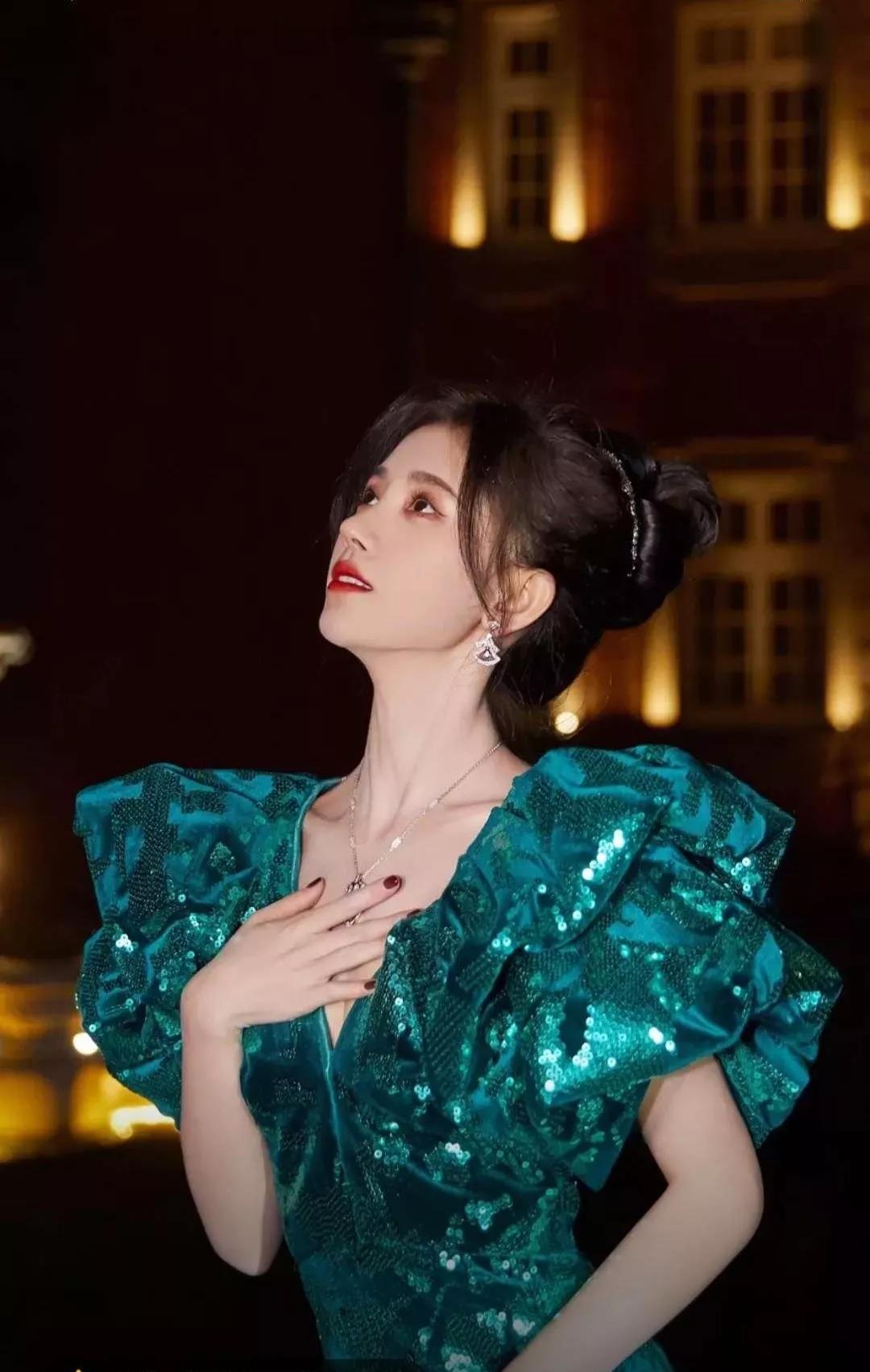 手机桌面，明星刘亦菲、郭碧婷和鞠婧祎