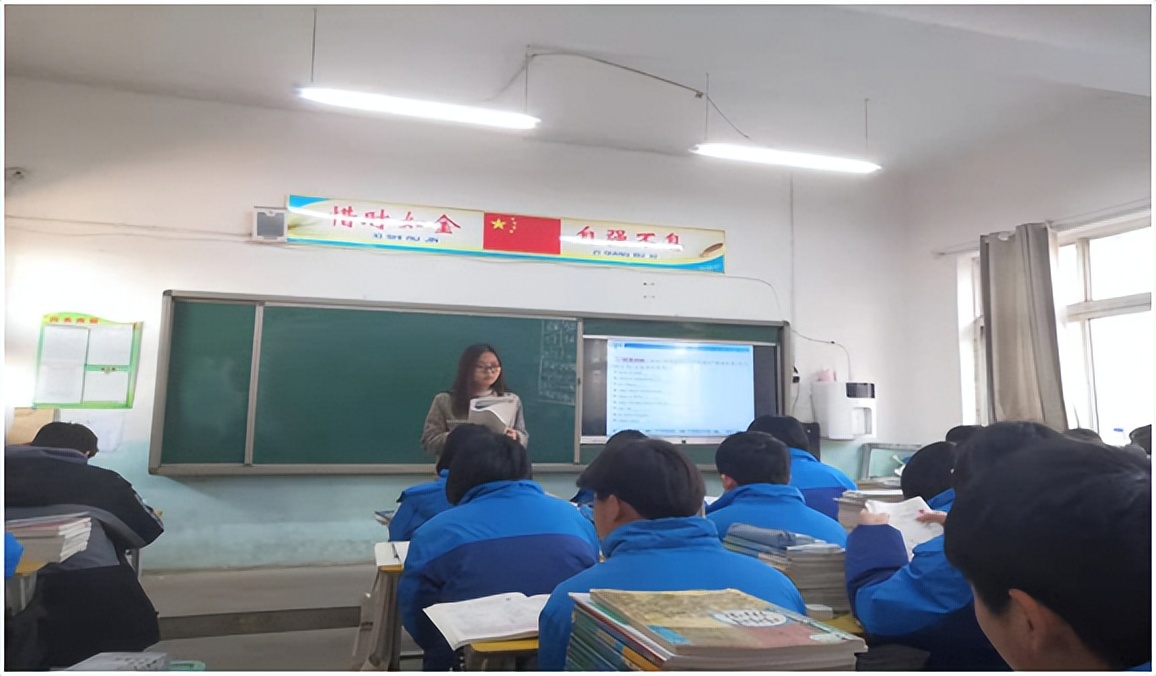 展课堂风采，促教师成长 魏县第十六中学举行公开课活动