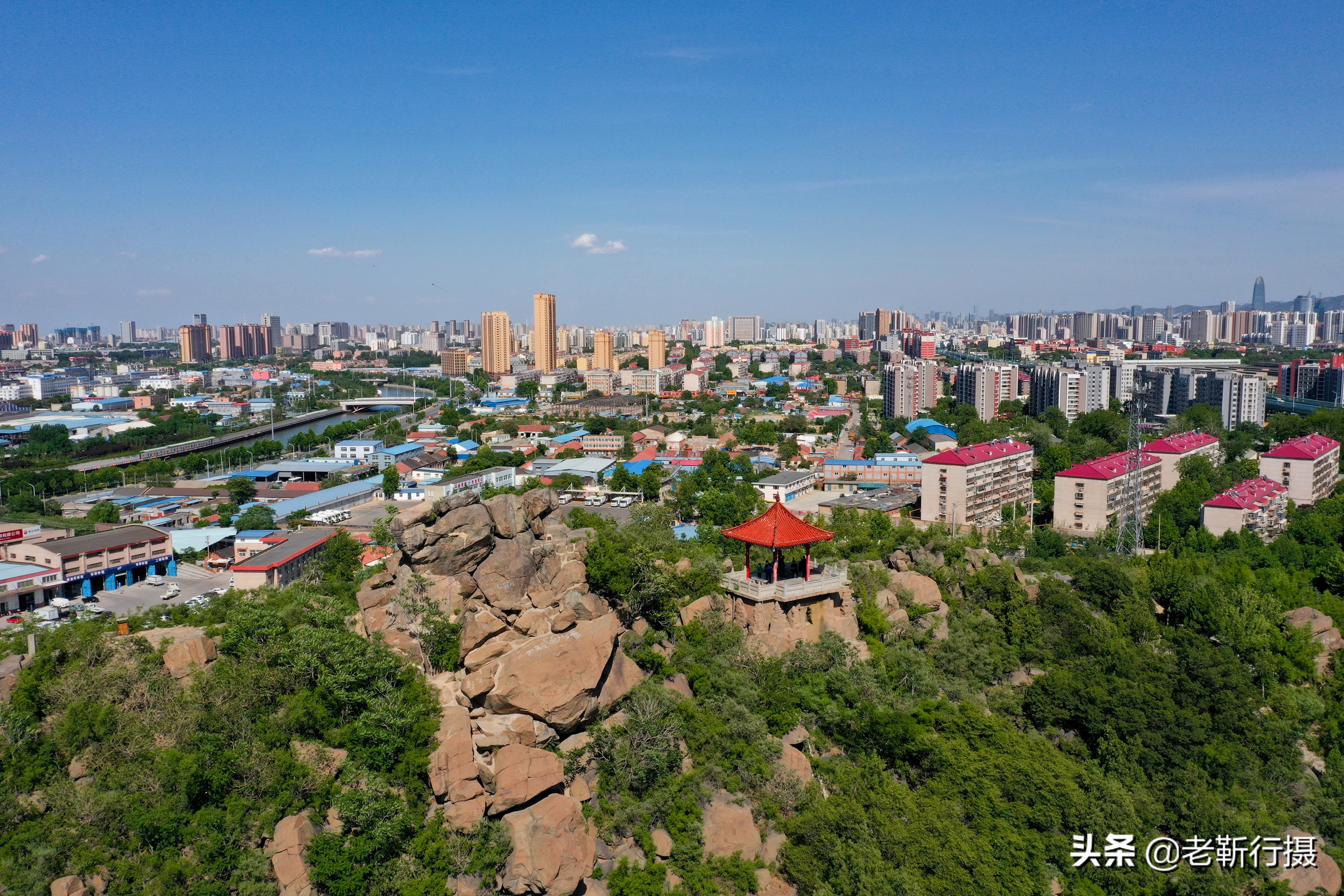 济南城中九座孤立的山头,即华山,卧牛山,鹊山,标山,凤凰山,北马鞍山