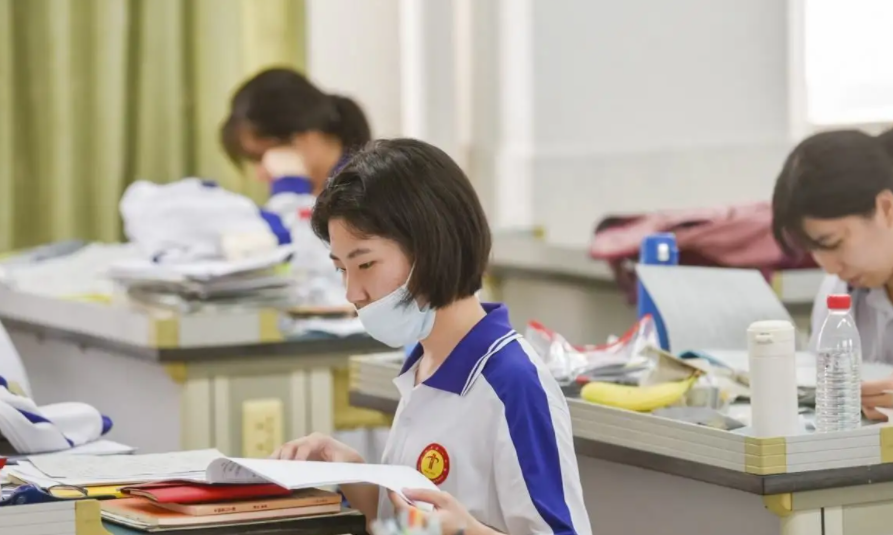 2022年各省高考人数出炉，河北仅排第5名，河南稳居榜首位置