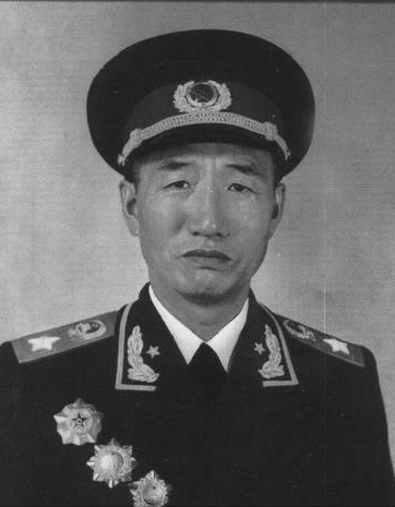 青史著功勋，千秋载辉煌：1955年大授衔，我国是如何确定军衔等级
