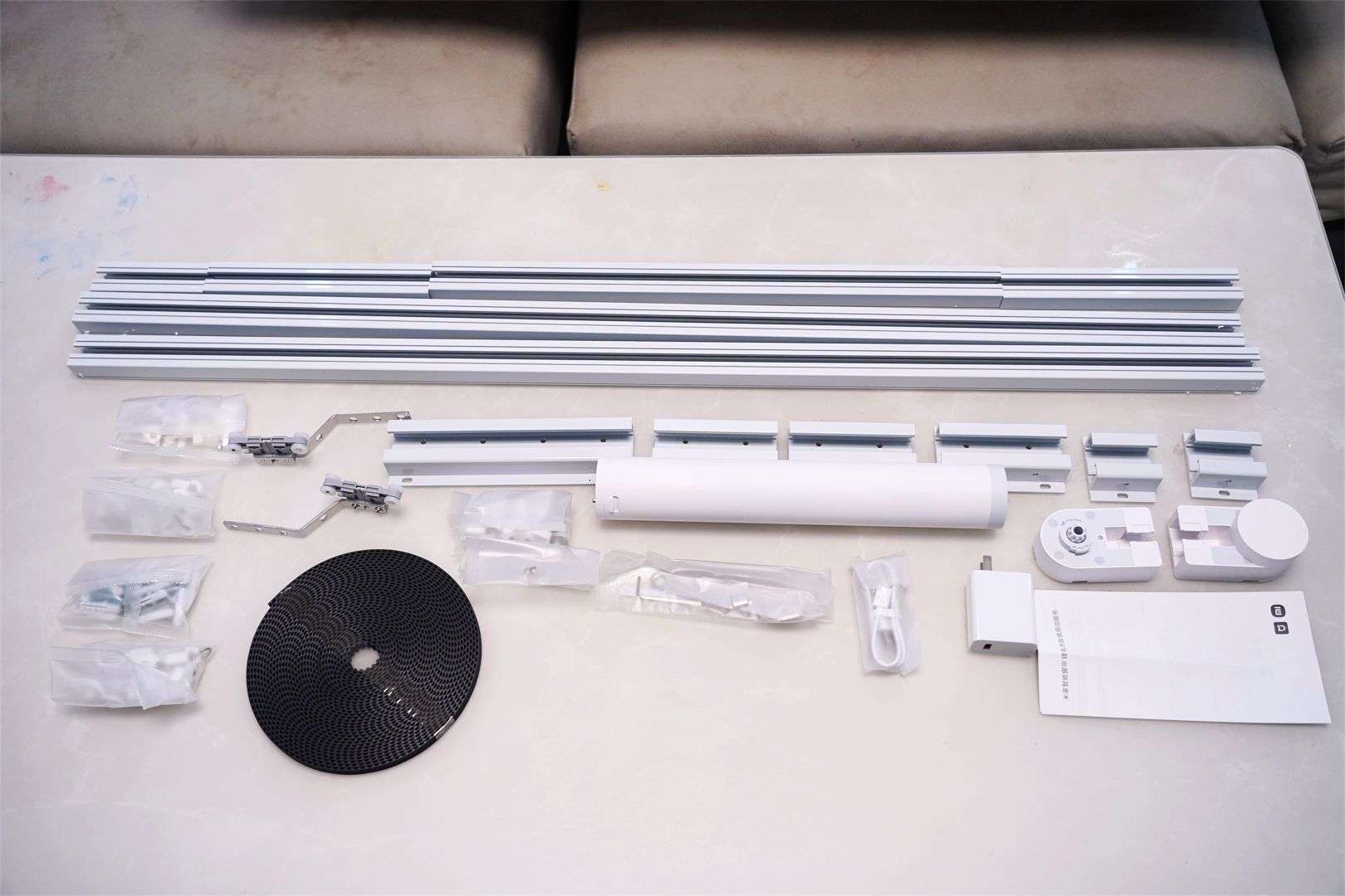 小米发布新款智能家居，售价仅为999元，解决没有预留插座的痛点