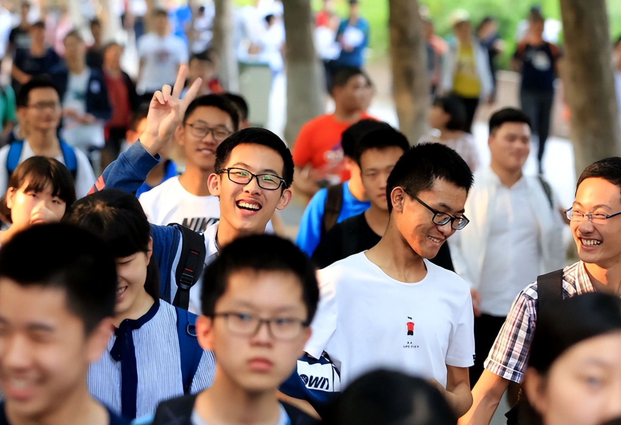 2022年高考时间公布，“新高考”安排略有变动，准考生做好准备