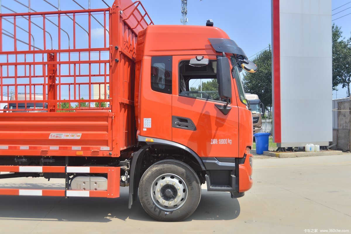 第一款:东风天锦kr