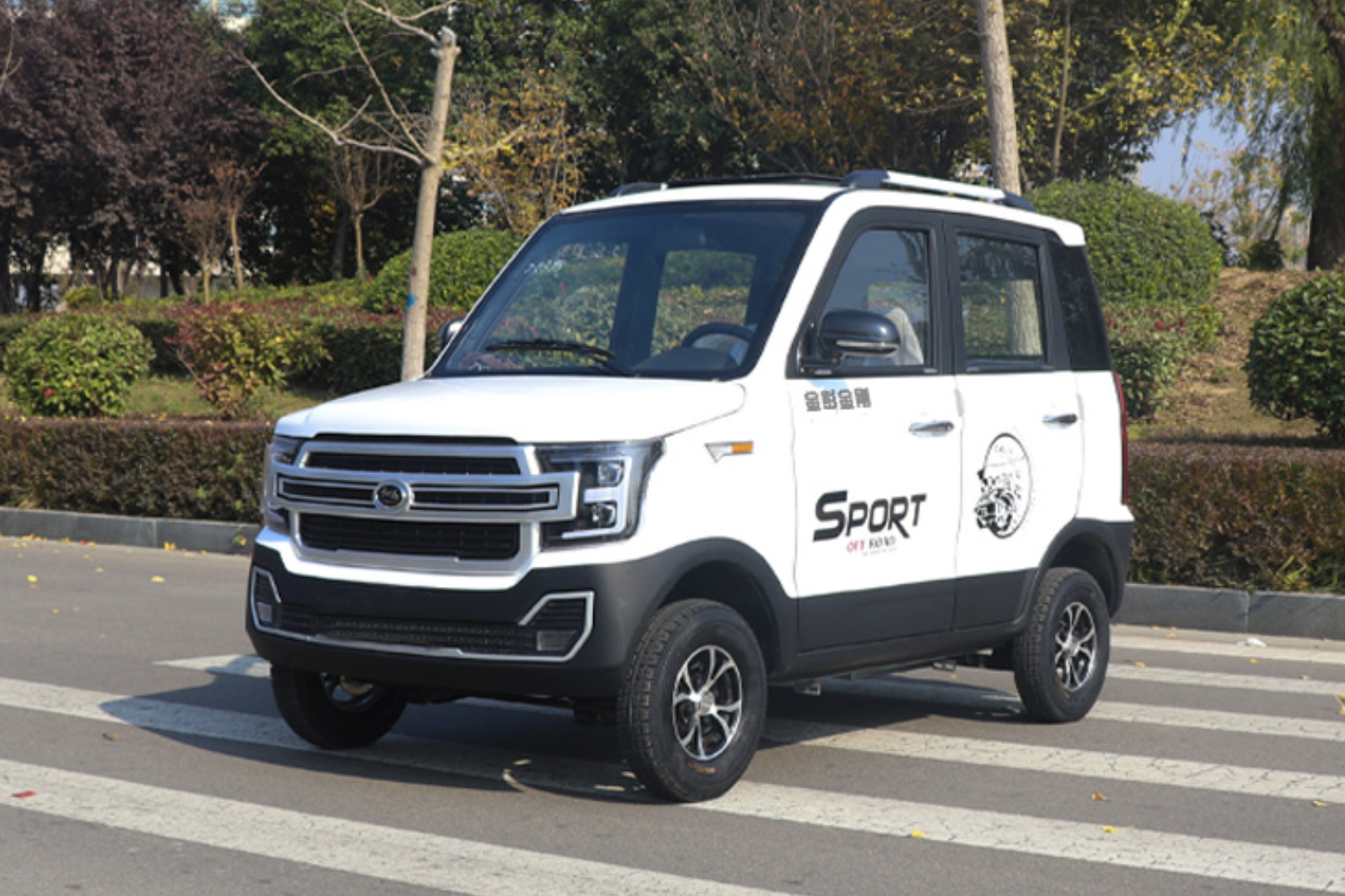 金彭电动车价格及图片金彭四轮电动车评测