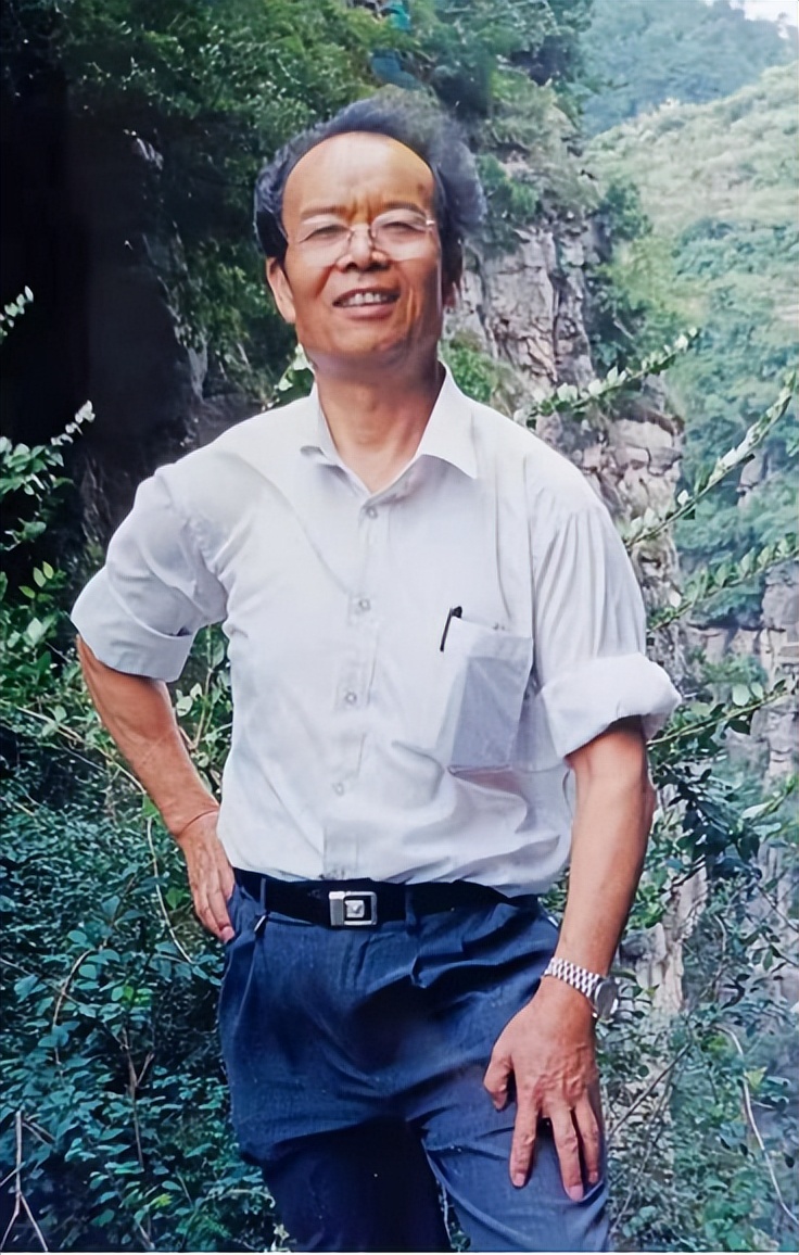 中国新时代国际艺术大家——徐震时