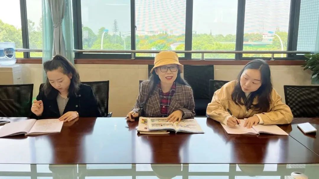 双流区英语教研员尚梅林莅临双实外指导二年级英语区级公开课