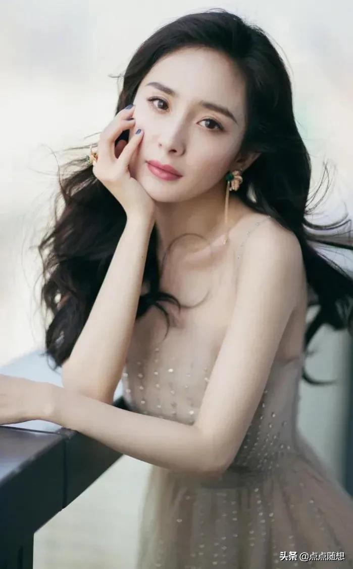 四小花旦之首--杨 幂