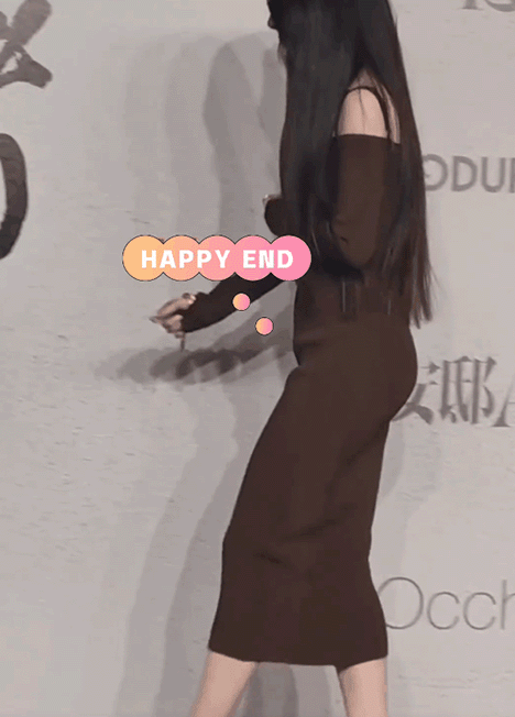 向佐久违秀恩爱，晒与妻子同框双手交叠，郭碧婷腹部隆起引猜测