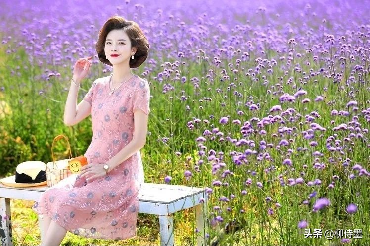春天与花儿一起拍照，6个摄影口诀，拍摄意境唯美的人像大片