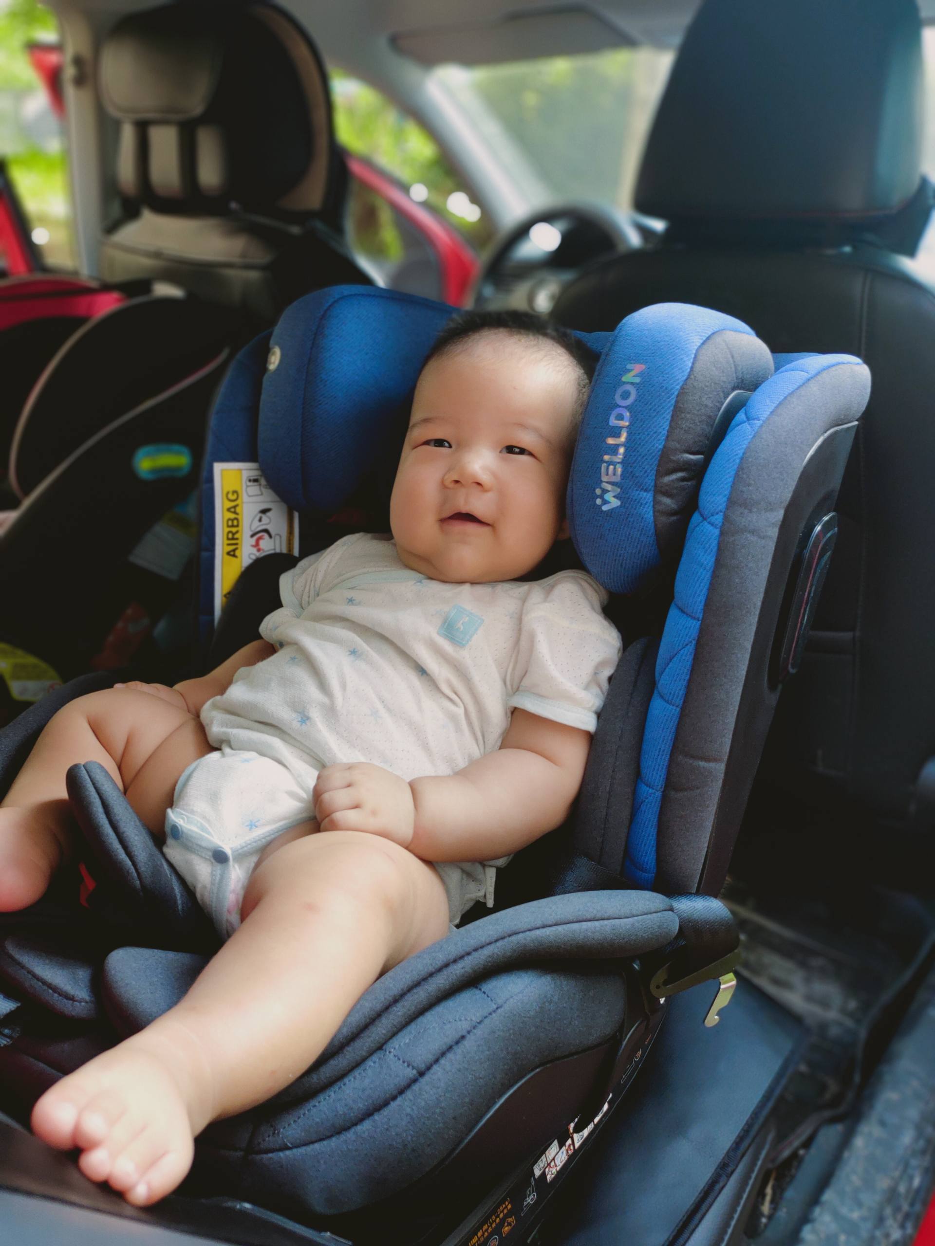 儿童安全座椅怎么选？这篇横评告诉你