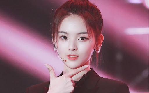杨超越直播承诺供妹妹上大学，直言读书很重要，自己初中辍学打工