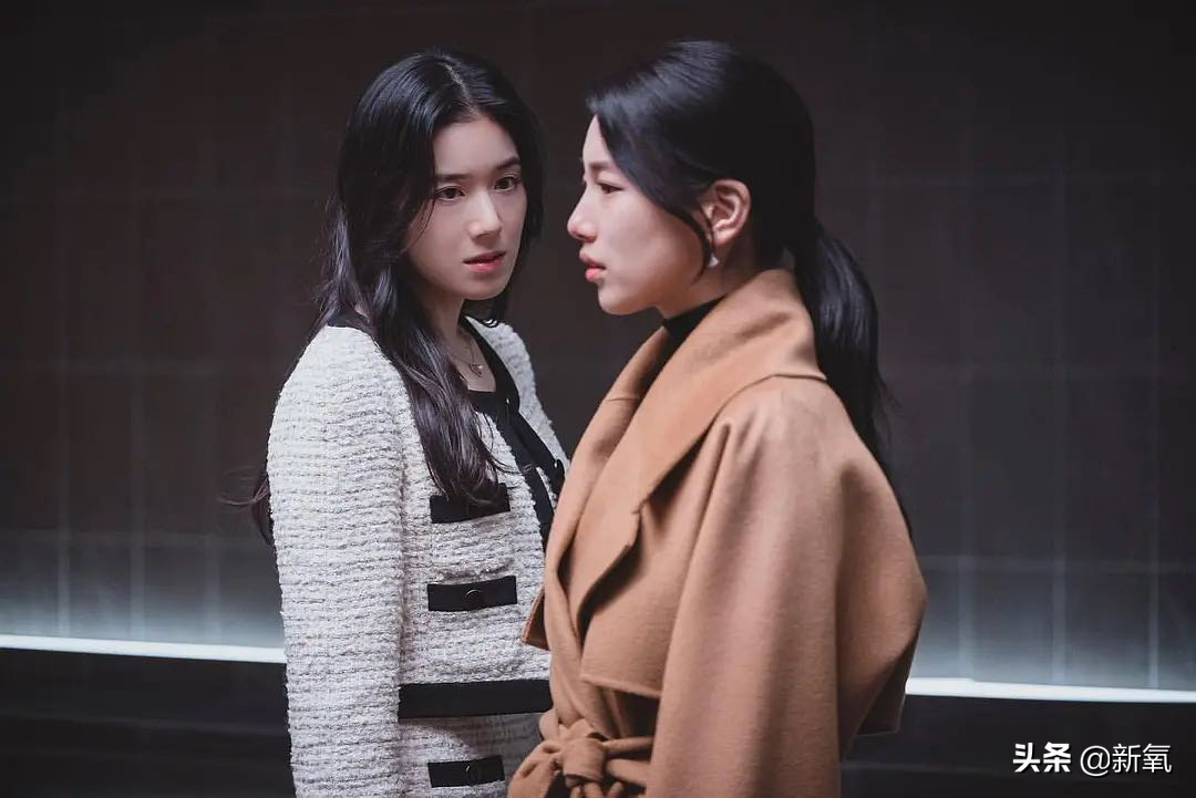 长得姬里姬气配一脸，实际上却是正版和盗版的差别？