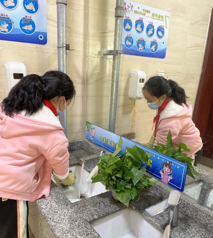 成都市双流区棠湖小学丨把“爱劳动”的奖章颁给棠小娃