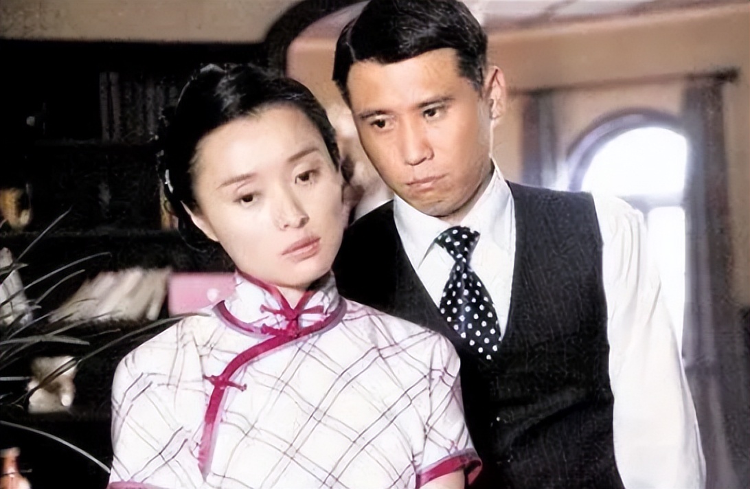 “星二代”李乃文：演18年配角，与颜丙燕意难平，47岁婚姻成谜