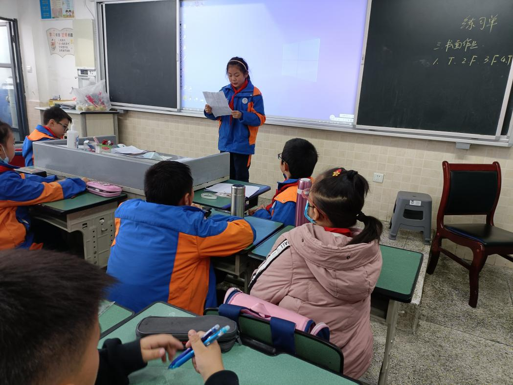 成都市双流区棠湖小学丨把“爱劳动”的奖章颁给棠小娃