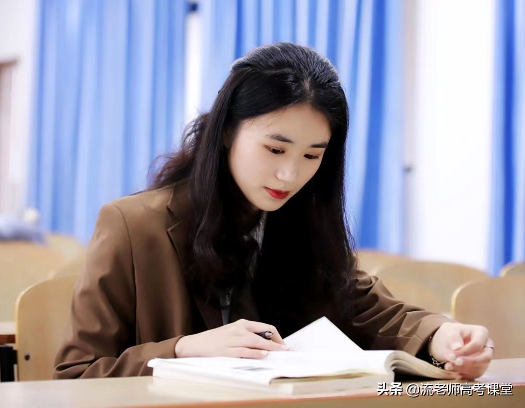 南华大学帅气学霸，421分考上浙大研究生，详细考研计划值得学习