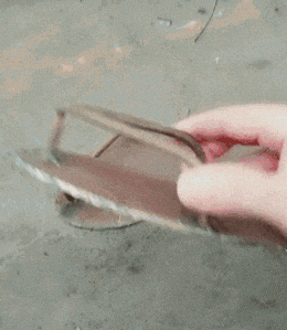 爸，你旁边的叔叔好帅，爸爸：这是你妈，网友当场笑喷了，哈哈哈