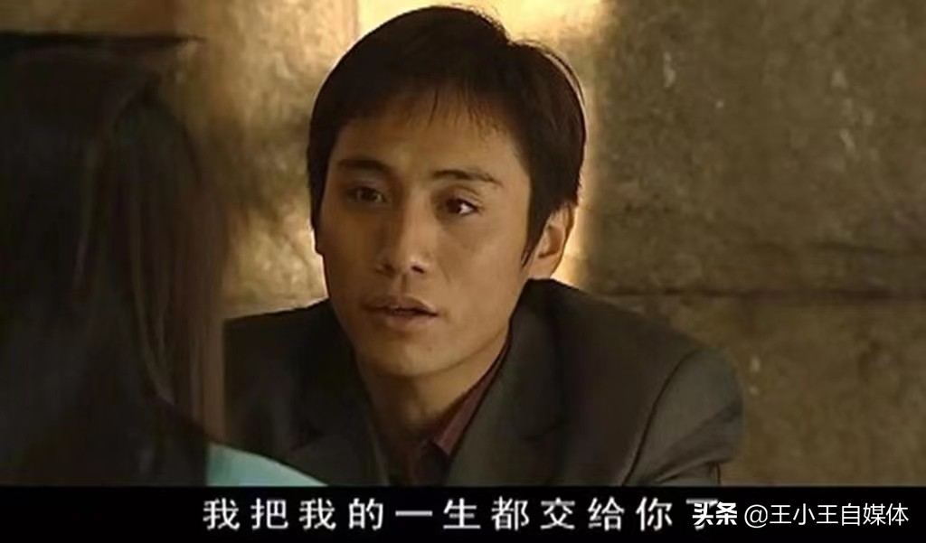 《血色浪漫》18年演员差距大，女主成了一线演员，女二却一直不火