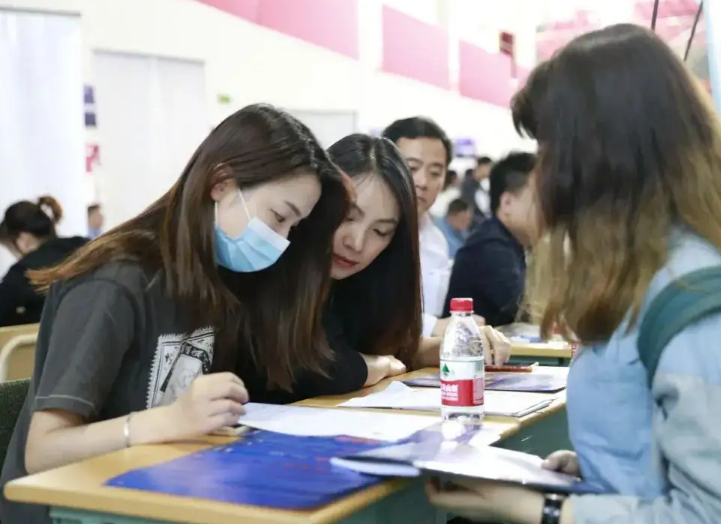 中铁五局发布招聘信息，实习工资达7000+，这些学生报名更有优势