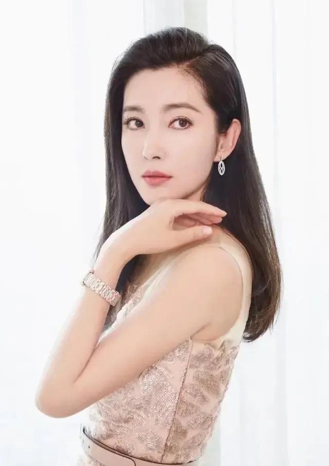 李冰冰，杨颖，刘亦菲，韩雪，林允儿，李小璐